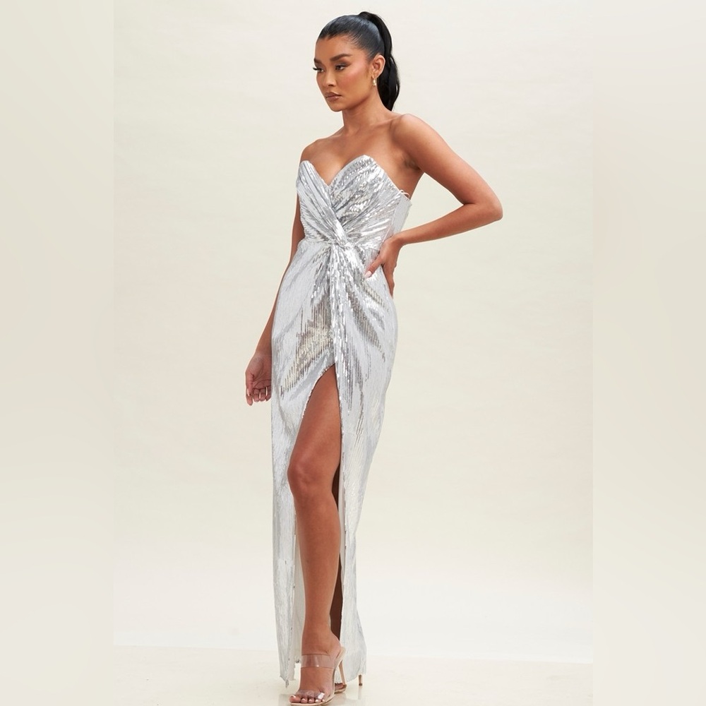 Silver sweetheart sequin dress